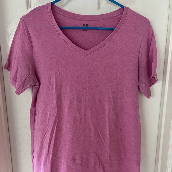 Uniqlo Pink V-neck top - Picture 1 of 3